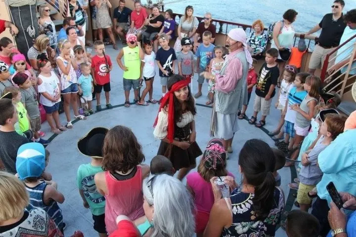 a group of people in front of a crowd